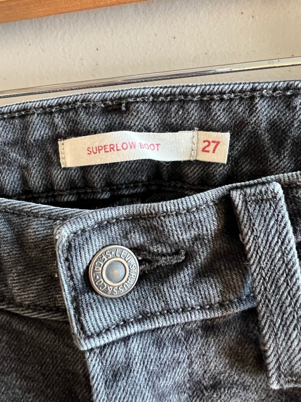 Levi’s Women’s Superlow Boot Jeans Size 27 Gray Bootcut jeans Flared Grunge - Picture 7 of 10